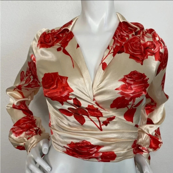 Meshki “NEW” Amos Rose Print Satin Wrap Shirt Size XXS - Picture 2 of 10